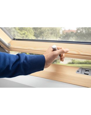 Fereastra mansarda VELUX GPL 3066, dubla deschidere, lemn de pin, 3 sticle